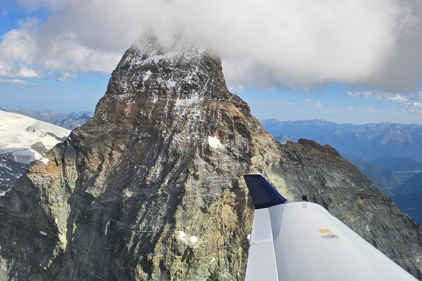 Blick auf die Alpen aus einem MFGZ Flyout